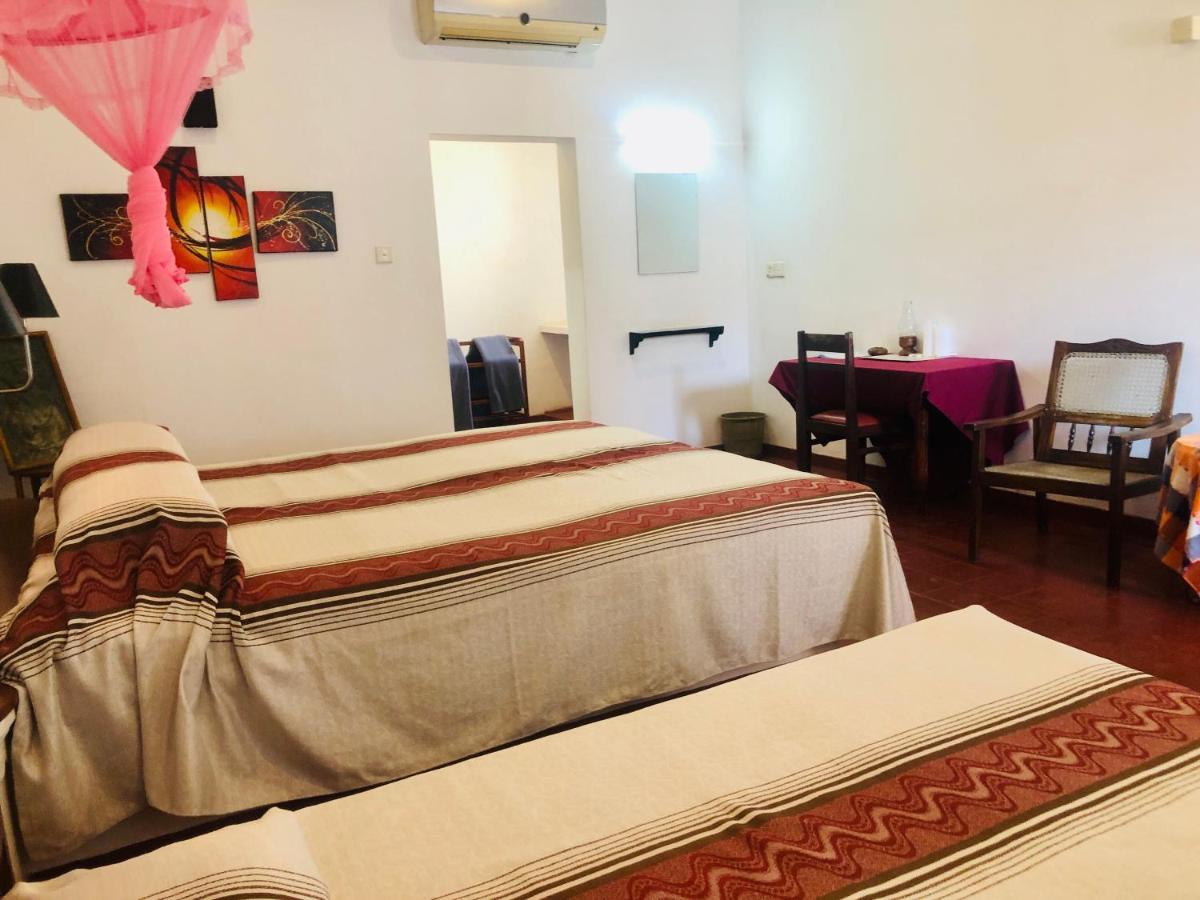 Hotel Hemadan Bentota Buitenkant foto