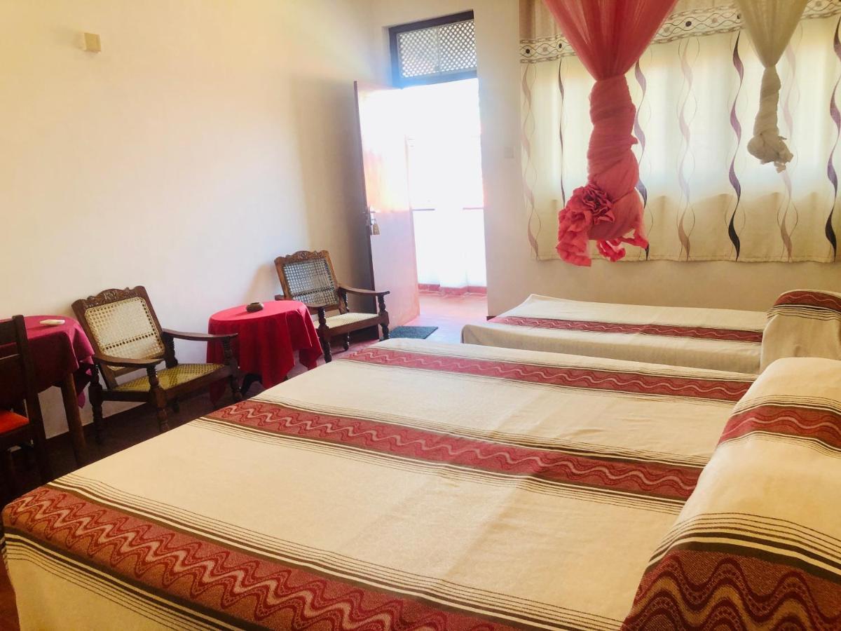 Hotel Hemadan Bentota Buitenkant foto