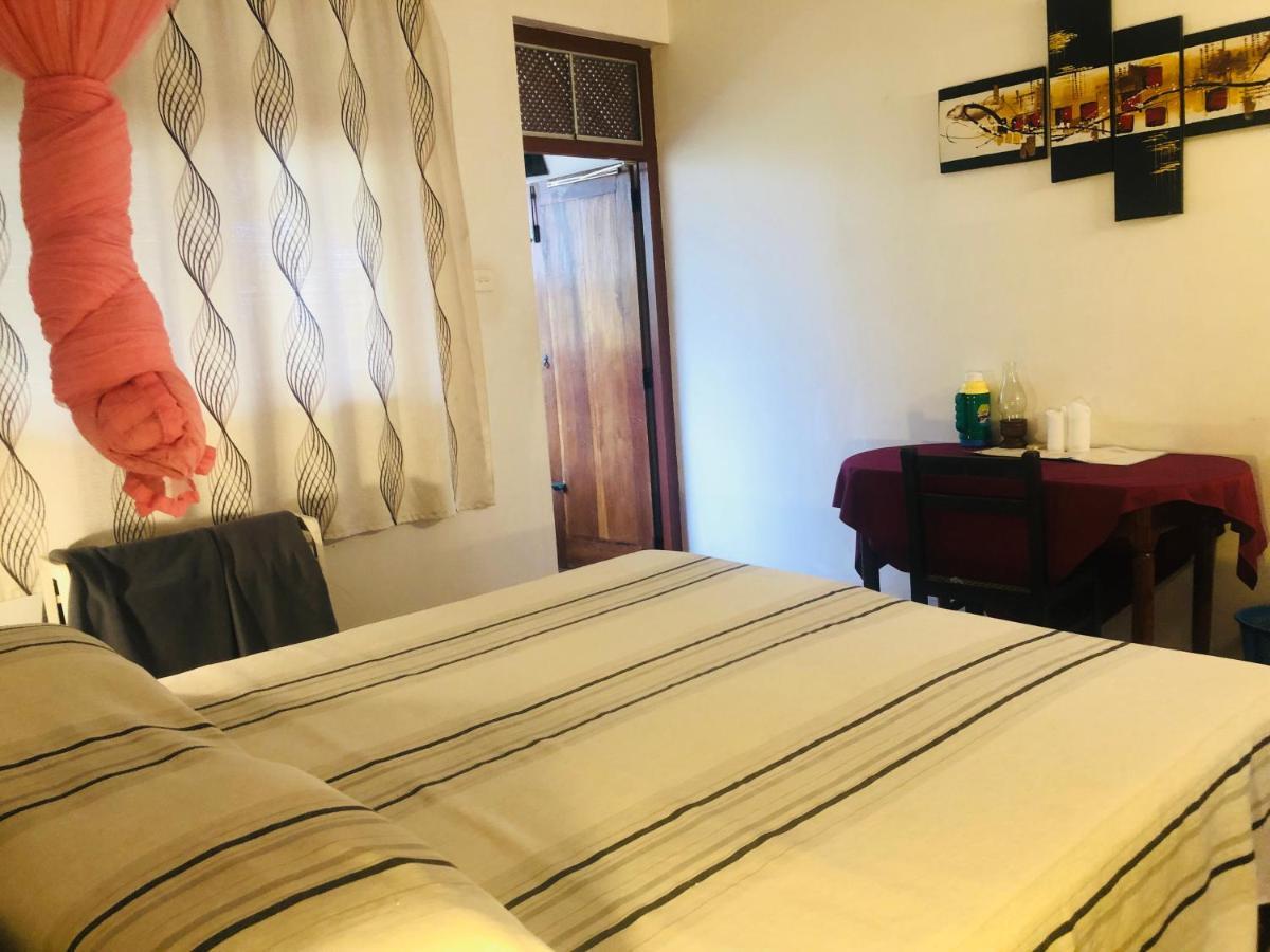 Hotel Hemadan Bentota Buitenkant foto