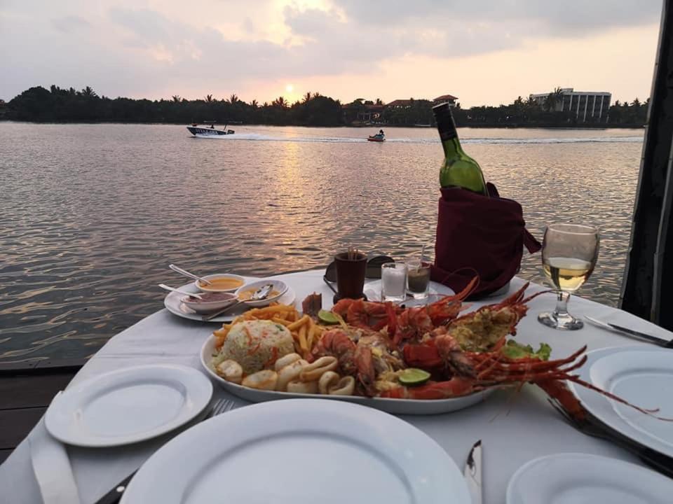 Hotel Hemadan Bentota Buitenkant foto