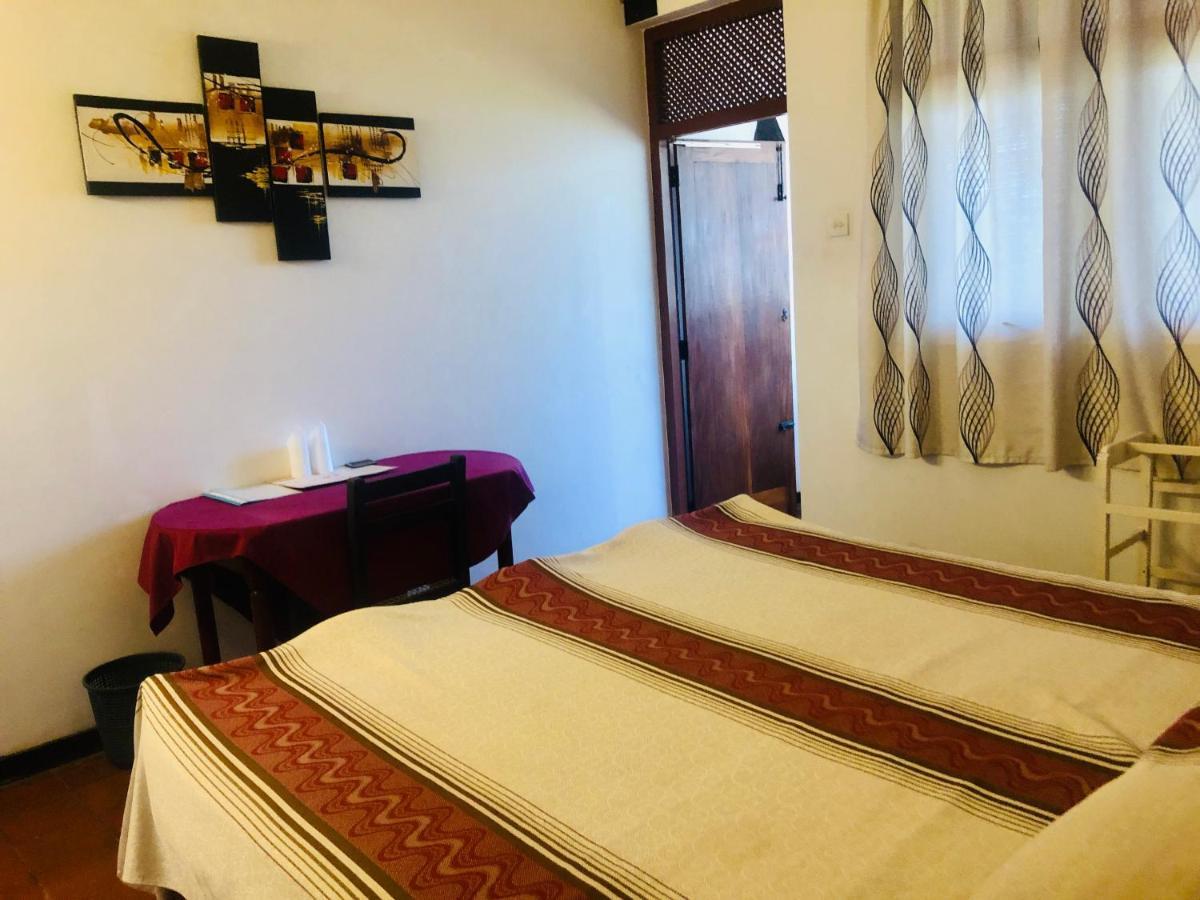Hotel Hemadan Bentota Buitenkant foto