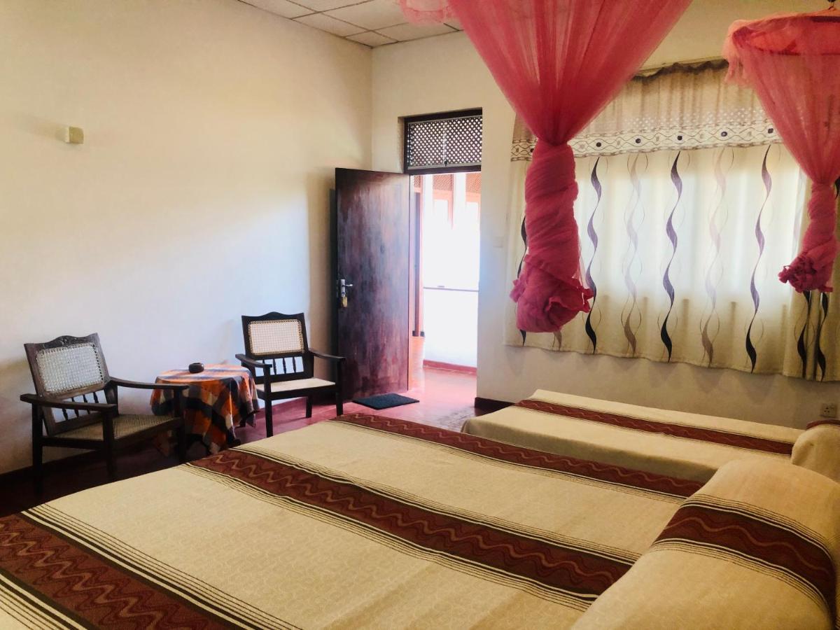Hotel Hemadan Bentota Buitenkant foto