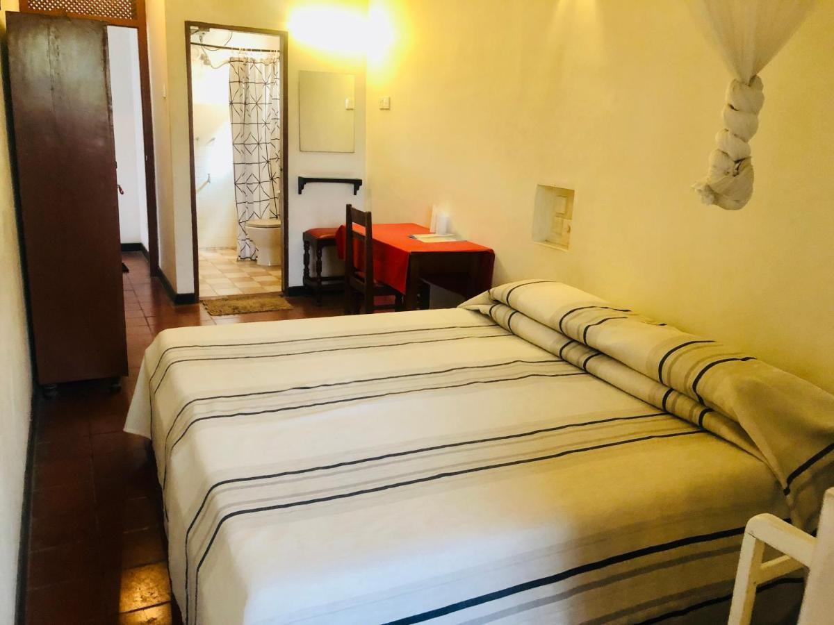 Hotel Hemadan Bentota Buitenkant foto