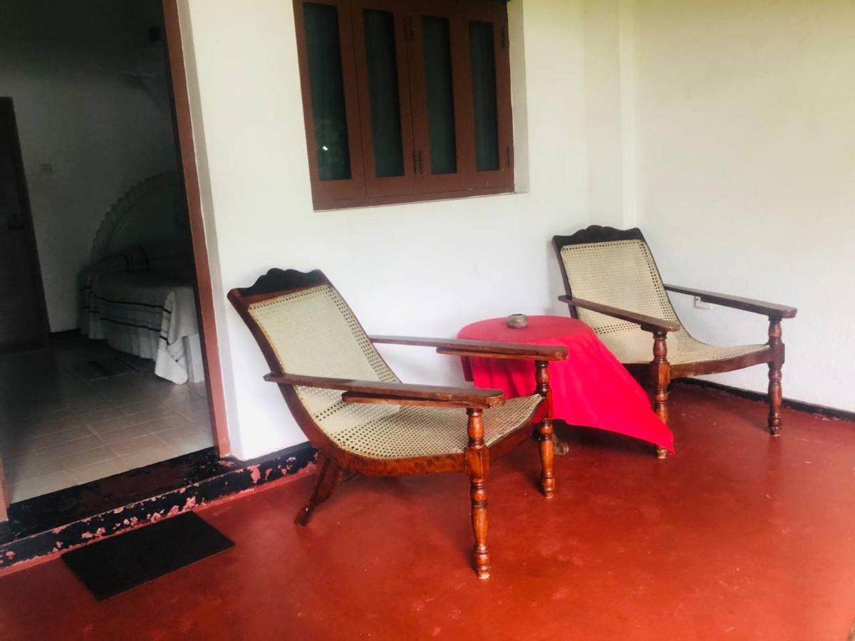 Hotel Hemadan Bentota Buitenkant foto