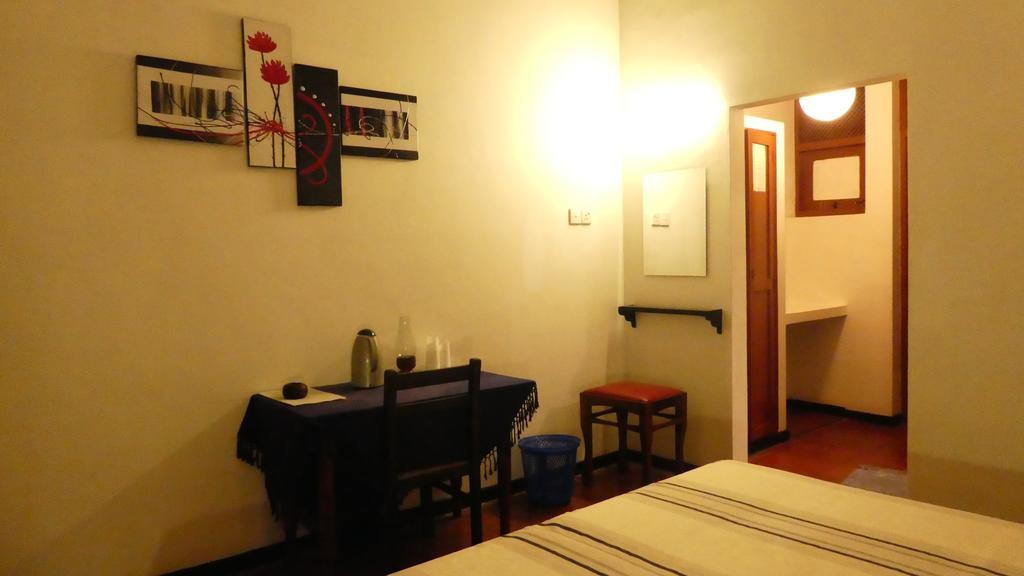 Hotel Hemadan Bentota Buitenkant foto